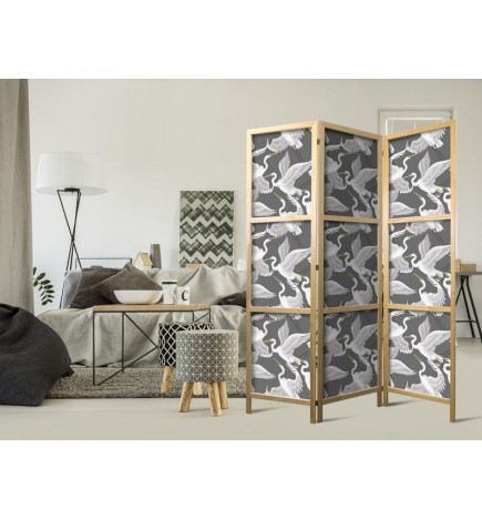 Japans kamerscherm - Pastel birds - a delicate pattern of white and grey herons on a light pink background