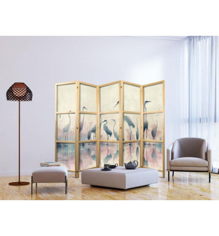 Paravento giapponese - Birds by the lake – herons painted in watercolours in delicate grey and pink colours