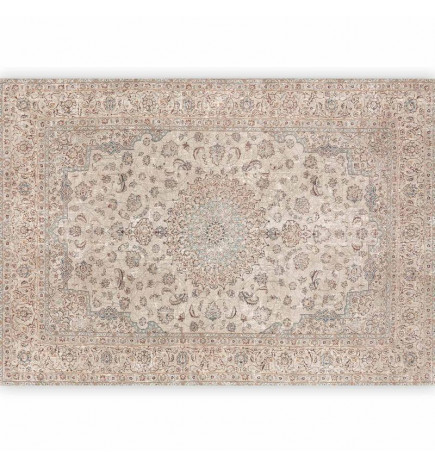 Foto tapete - Sand carpet - worn Persian carpet with rich decorative motifs