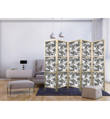 Japanischer Paravent - Pastel birds - a delicate pattern of white and grey herons on a light pink background