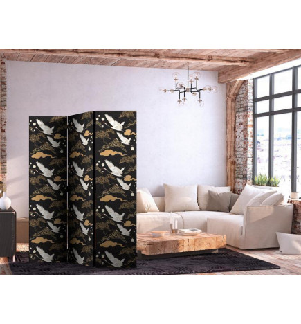 Vouwscherm - Oriental impressions - decorative pattern with a motif of flying cranes on a dark background