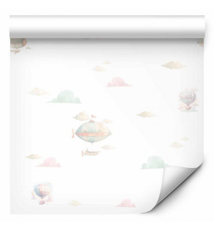 Behang - Watercolor - Colorful balloons and airships against a backdrop of colorful clouds
