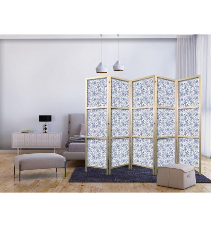 Paravento giapponese - Illustration in Vintage Style - Blue Flowers on a White Background