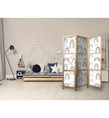 Paravento giapponese - Rainbows and Clouds - Various-sized rainbows in muted colors among rain clouds in a pale blue sha