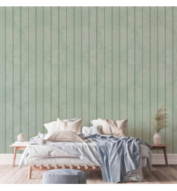 Tapete - Delicate Wood - Vertical stripes in a pastel green shade
