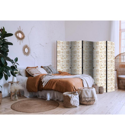 Sermi - Beige Shades of Nature - Flowers and Butterflies on a White Background - Illustration