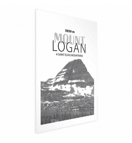 Poster - The majestic Mount Logan mountain peak, crown of mountains, mountain landscape