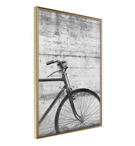 Poster et affiche - Bicycle Leaning Against the Wall