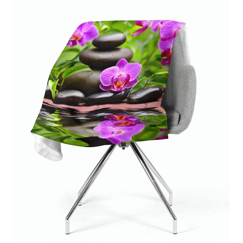 74,00 €2 mantas de lã - com orquídeas e pedras 74,00 €2 mantas de lã - com orquídeas e pedras