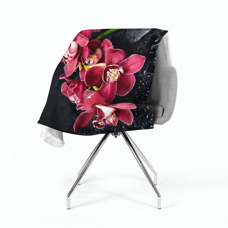 74,00 € 2 fleece blankets - with black stones and flowers