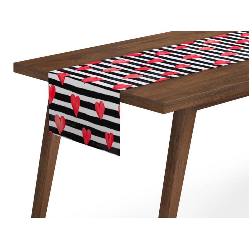 51,00 € 4 stalo bėgikų kilimėliai - su širdelėmis