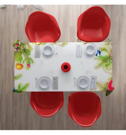 Tischdecken – mit Walnüssen zwischen den Blättern