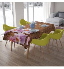 Toalhas de mesa - com orquídeas rosa na madeira