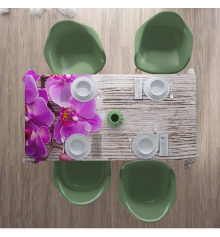 Toalhas de mesa - com orquídeas roxas sobre madeira - ARREDALACASA
