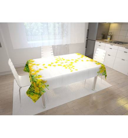 Namizni prti - z rumenimi rožami z belim ozadjem