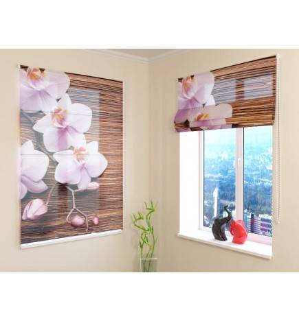 Roman blind - with wood and white flowers