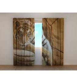 Carpa personalizada - con un tigre en una piedra