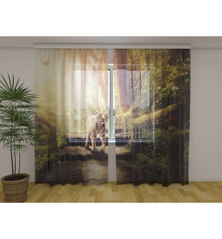 Cort personalizat - cu un tigru curios