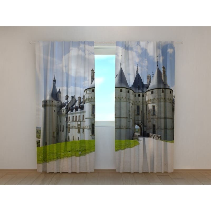 0,00 €Barraca personalizada - com um castelo na montanha