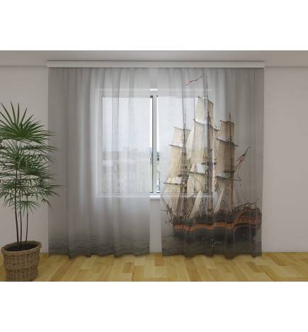 Cort personalizat - Pirate Boat in the Mist