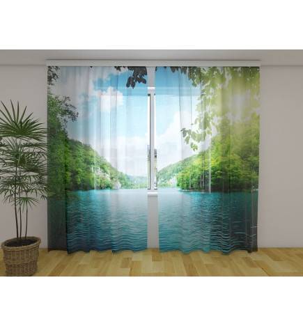 Tenda personalizada - com um lago nas montanhas