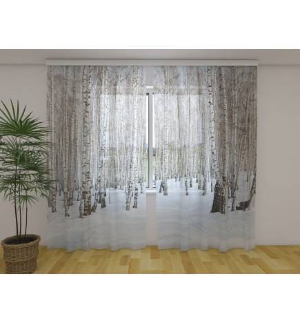 Maßgeschneidertes Zelt – mit Schnee auf den Birken