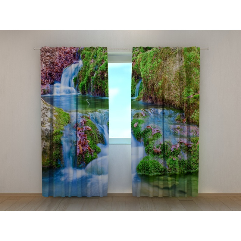 1,00 € Cort personalizat - cu cascade australiene