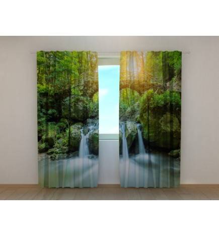 1,00 € Pasūtījuma telts - ar ūdenskritumu mežā