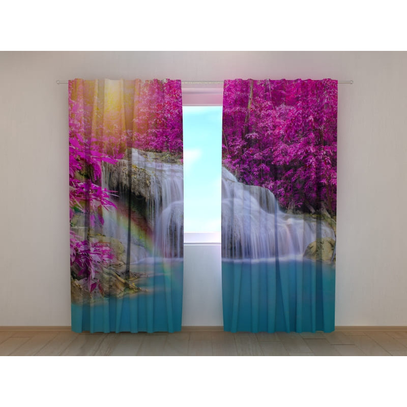 1,00 € Maßgeschneiderter Vorhang – mit Wasserfall und lila Blumen