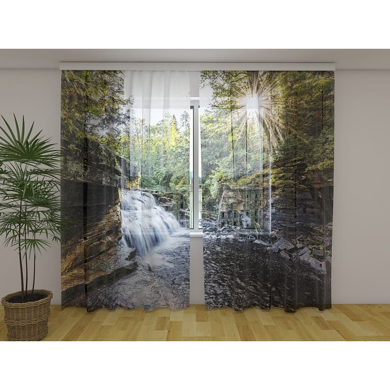 1,00 €Tente personnalisée - avec la cascade sur la montagne