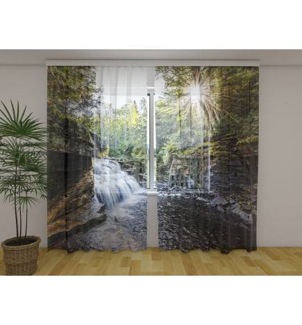 Tent op maat - met de waterval op de berg