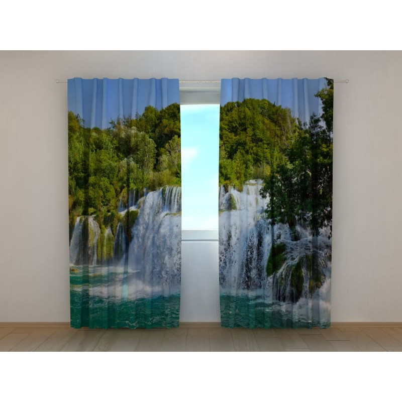 1,00 €Barraca personalizada - com uma cachoeira gigantesca 1,00 €Barraca personalizada - com uma cachoeira gigantesca