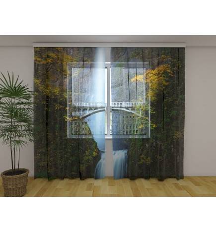 Cortina personalizada - com a ponte acima da cachoeira