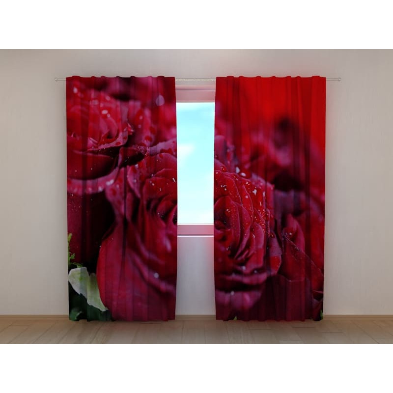 1,00 € Custom Curtain - Paljon punaisia ruusuja ja kastetta