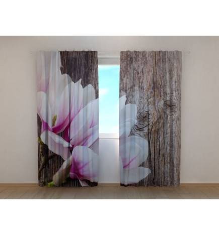 1,00 € Maßgeschneiderter Vorhang – Mit der Magnolie auf dem Holz