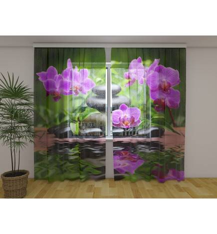 Rideau personnalisé - Orchidées et pierres dans le ruisseau