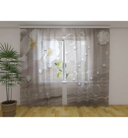 Maßgeschneidertes Zelt – mit beigem Sand und Orchideen