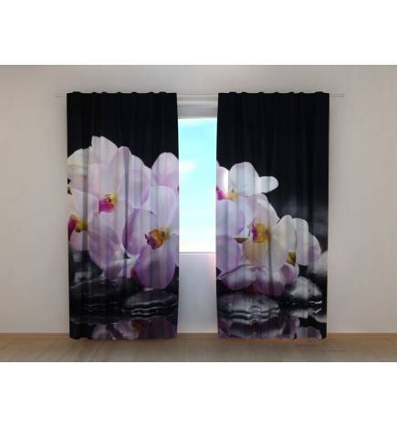 Personalizirana zavesa - Z belimi orhidejami in kamni