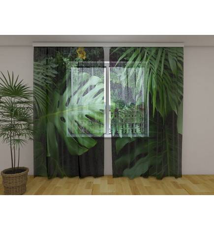 Maßgeschneiderter Vorhang – Mit einigen grünen Blättern
