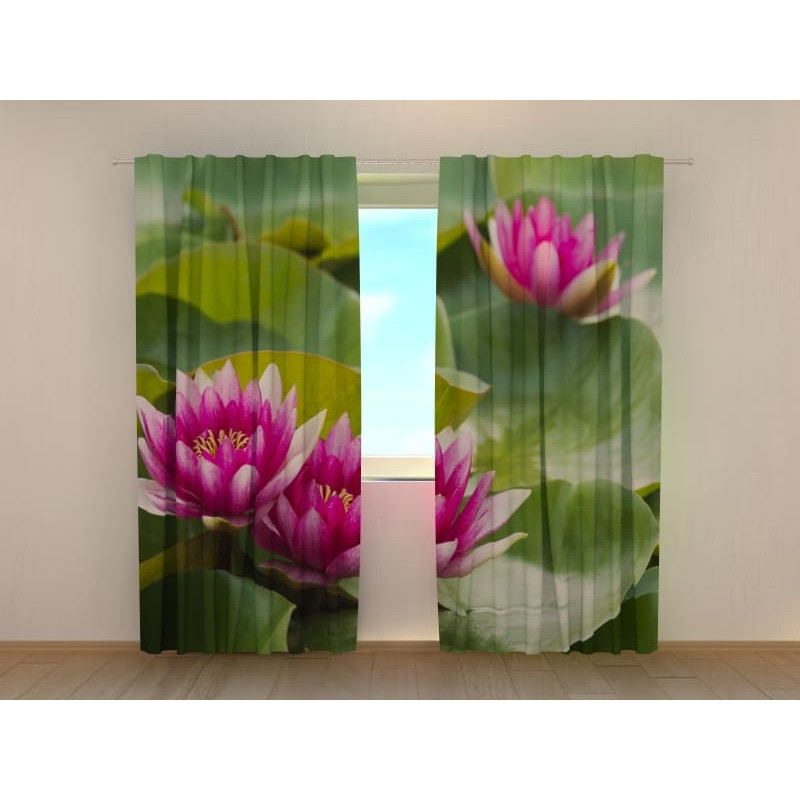 1,00 €Tenda personalizzata - Con i gigli nel prato