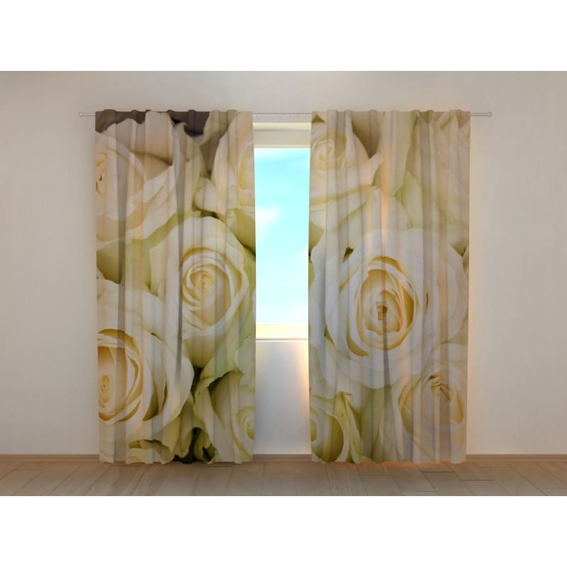 1,00 € Custom curtain - With champagne colored roses