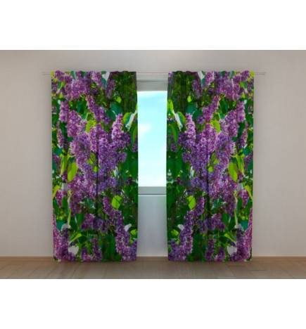 1,00 € Maßgeschneiderter Vorhang – Mit lila Blumen im Grünen