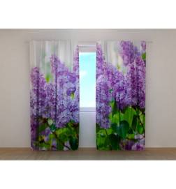 1,00 € Maßgeschneiderter Vorhang – Mit lila Blüten in den Blättern