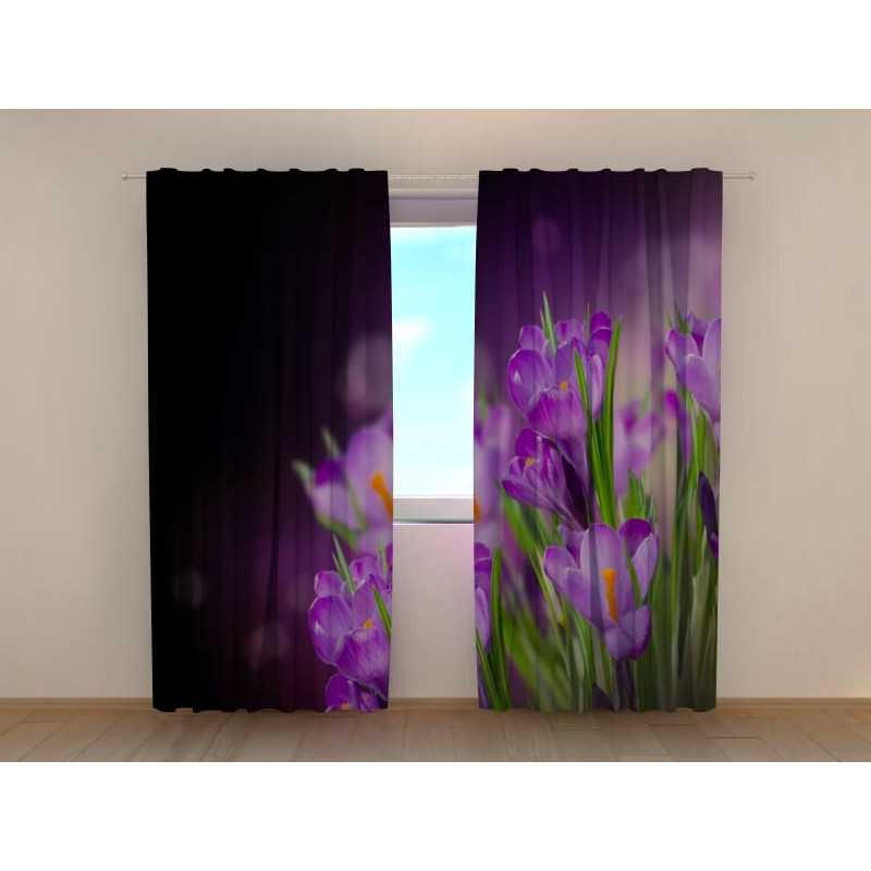 1,00 € Personalisierter Vorhang – Mit Krokusblüten in der Nacht