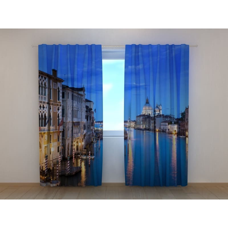 1,00 € Personalized tent - in Venice at night
