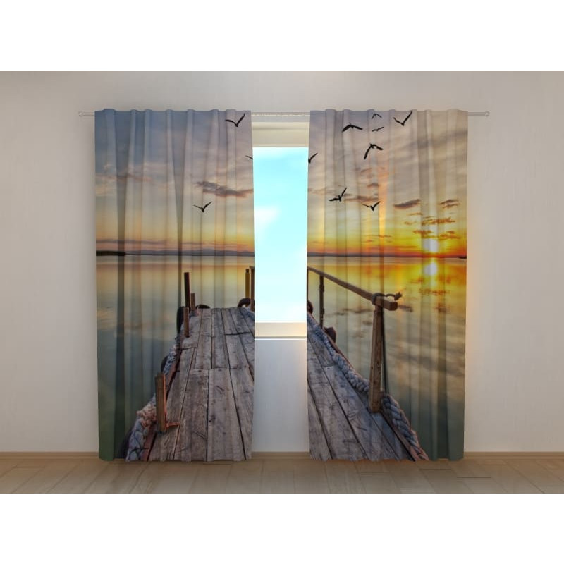 1,00 € Personalizēta telts - piestātne un kaijas - vakarā