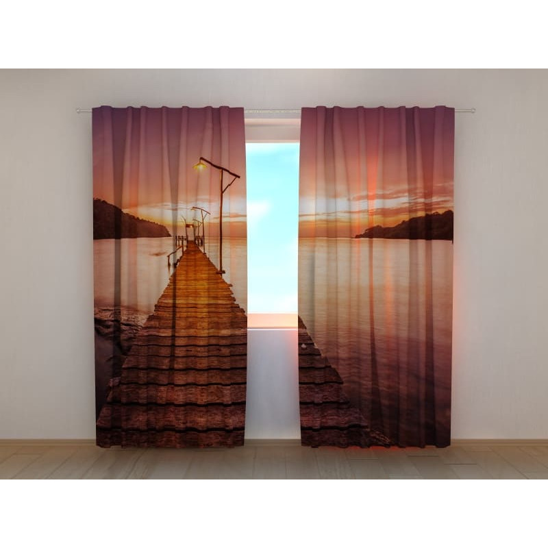 1,00 € Cort personalizat - pasarela peste mare - Seara 1,00 € Cort personalizat - pasarela peste mare - Seara