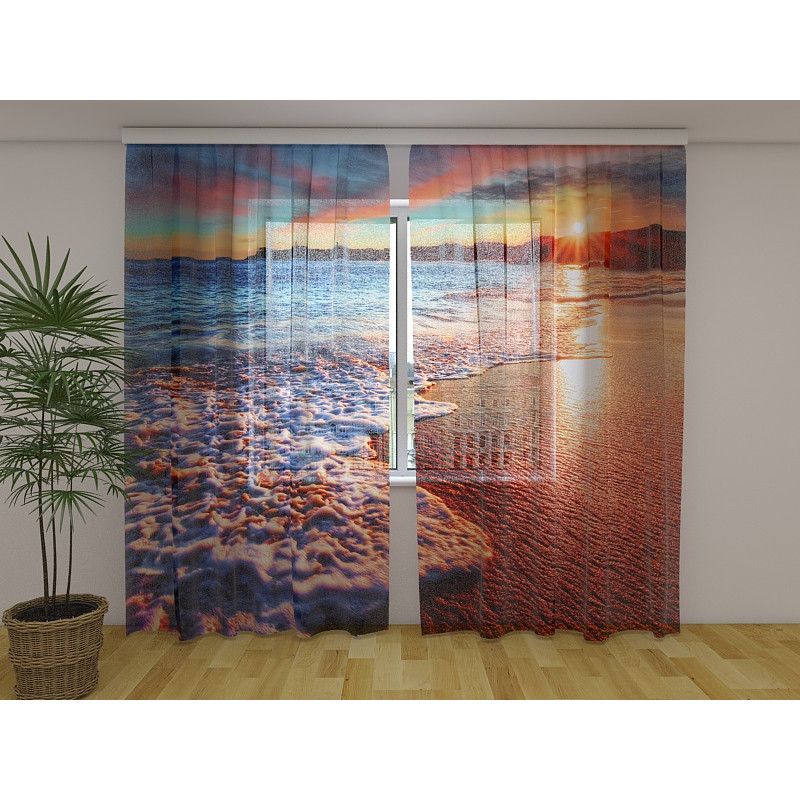 1,00 € Tilausteltta - Meren rannalla - Auringonlaskun aikaan