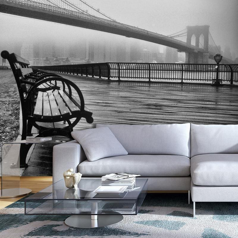 34,00 € Fotobehang - Autumn Day in New York - Architecture of a city bridge in foggy weather